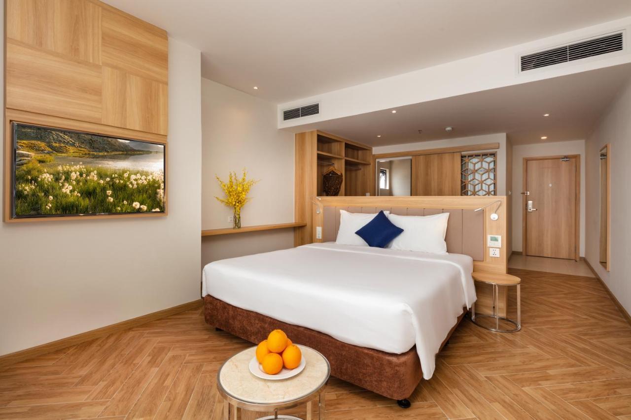 Ventana Nha Trang Hotel Exterior photo
